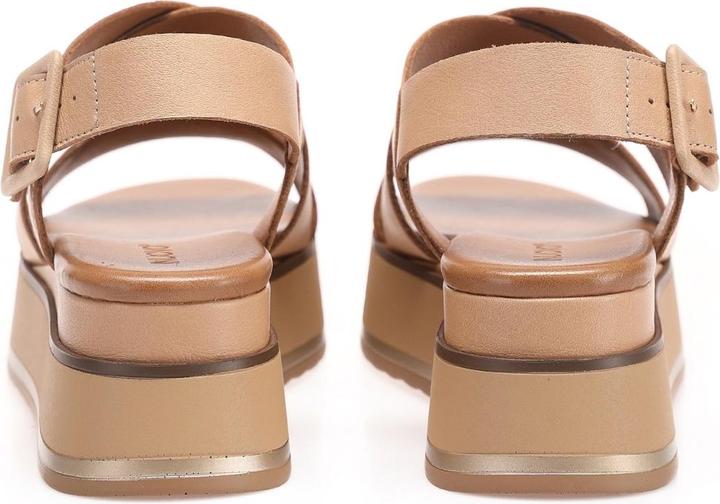 Produktbild Inuovo Diese trendige Keilsandalette aus hochwertigem Leder von ist der optimale Begleiter für die w (37)