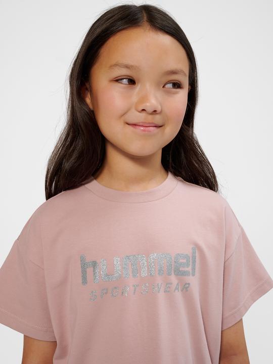 Actual product image hummel hmlCHILLI T-SHIRT S/S (104)