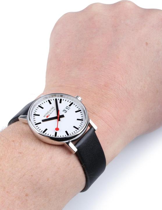 Actual product image Mondaine Evo2 (Analogue wristwatch, Swiss made, 40 mm)