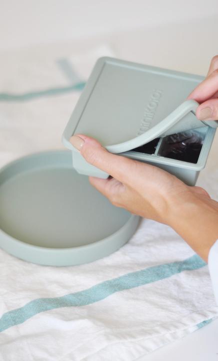 Actual product image Minikoioi Container for puree capsules with lid