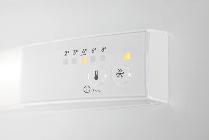 Actual product image AEG TSC5S141ES Built-in fridge-freezer / 5000 series with ColdSense / 1446 mm / Freezer compartment unt (217 l)