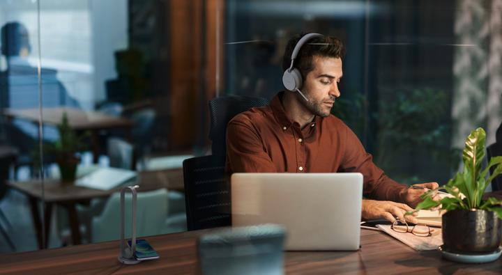 Immagine prodotto Yealink BH72 Teams + BHC76, Sans fil, 20 - 20000 Hz, Bureau/Centre d'appels, 189 g, Casque, Gris cla (Senza fili, USB-C)