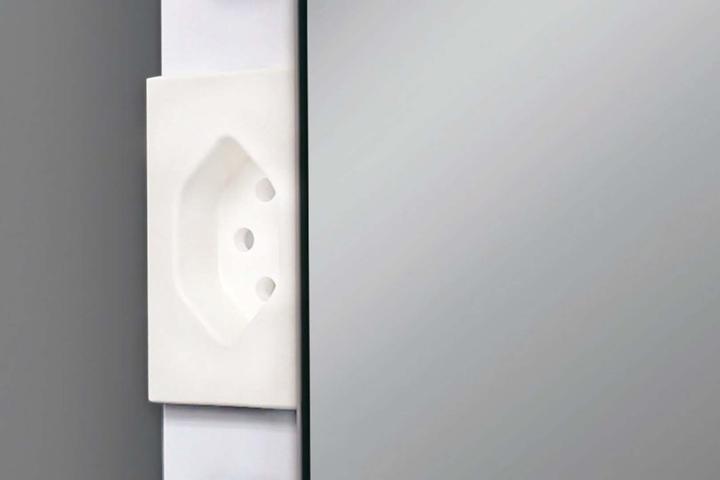 Immagine prodotto Schneider ARANGALINE con riscaldamento a specchio Specchio illuminato a LED, con presa, 127x78x14cm