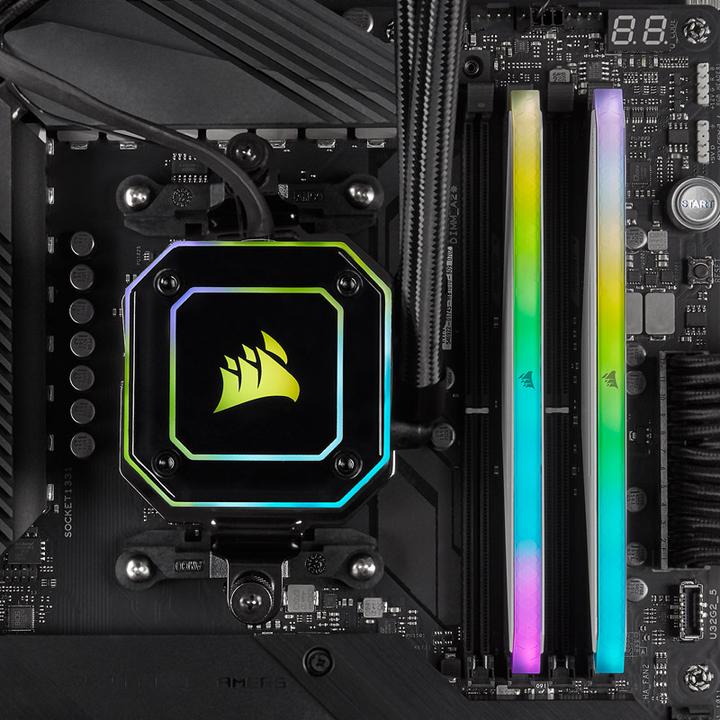 Image du produit Corsair Vengeance RGB RT (2 x 16GB, 3600 MHz, RAM DDR4, DIMM)