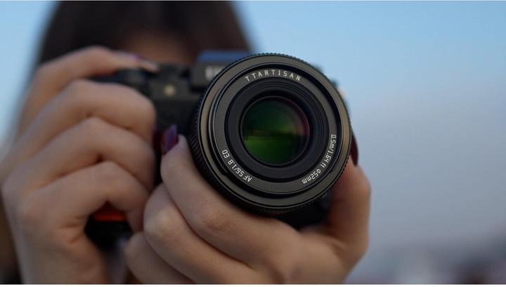 Image du produit TTArtisan AF 56mm f/1,8 pour Sony E (Sony E, APS-C / DX)