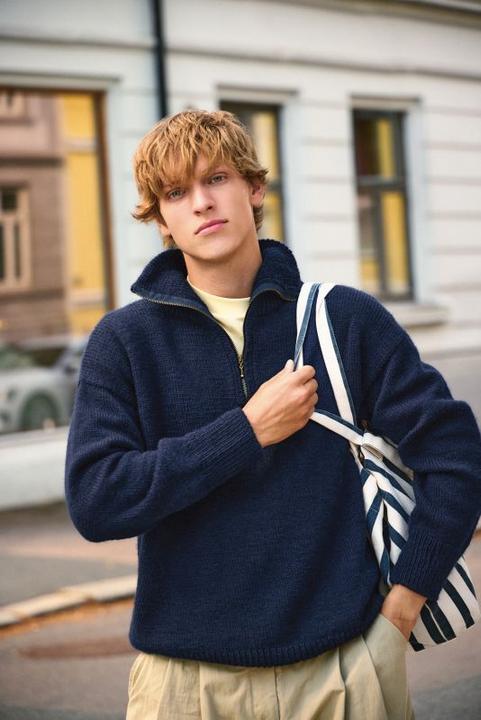 Image du produit Sandnes Garn Livret d'instructions 2412 MR. Instructions individuelles 2412 No 4 Matthew Sweater Man- anglais