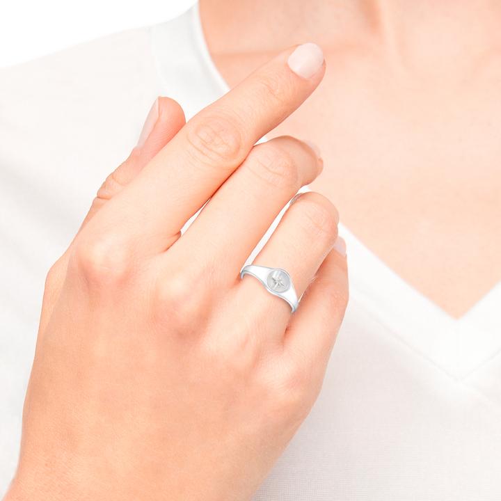 Actual product image S.Oliver Rings for ladies, 925 sterling silver, cubic zirconia synth., mother-of-pearl | star (54, 925 Silver)