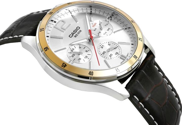 Actual product image Casio Collection (Analogue wristwatch, 43.50 mm)