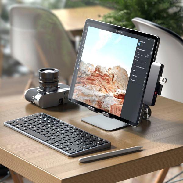Actual product image Satechi USB-C Mobile Pro Hub (USB-C, 6 Ports)