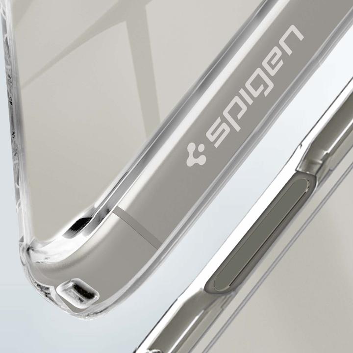 Actual product image Spigen Ultra Hybrid MAG iPhone 16 Pro Max MagSafe frost clear ACS08002 (Apple iPhone 16 Pro Max)