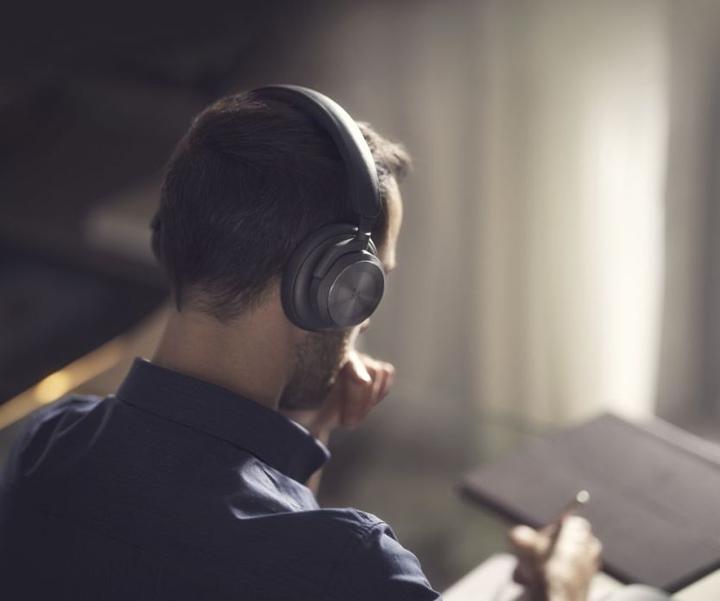 Actual product image B&O Beoplay HX (ANC, 35 h, Cable, Wireless)