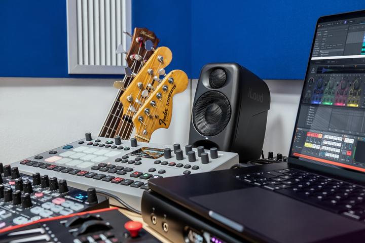 Actual product image IK Multimedia iLoud Micro Monitor Pro Single (Active, 1 pc., 1x 50 W)