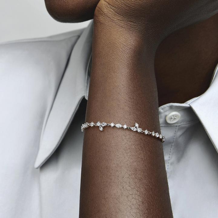 Produktbild Pandora Funkelndes Herbarium Cluster Kettenarmband (18 cm, Sterling Silber 925)