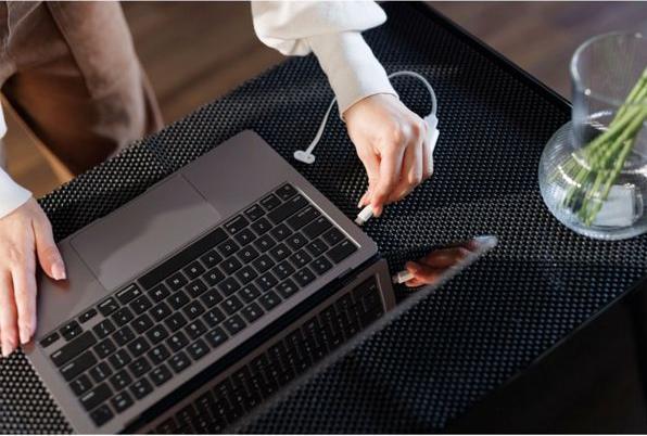 Actual product image Mojawa RunPlus (No noise cancelling, 10 h, Cable)