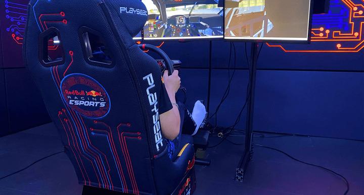 Image du produit Playseat Evolution PRO - Red Bull Racing Esports