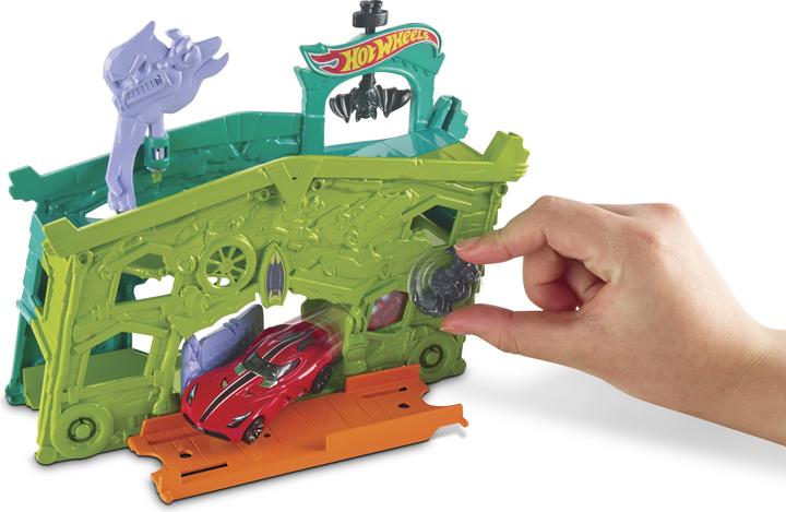 Produktbild Hot Wheels Ausklappbares Geisterbahn