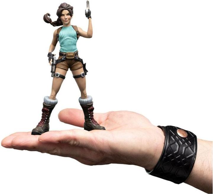 Actual product image Weta Workshop Tomb Raider figurine Mini Epics Lara Croft 17 cm