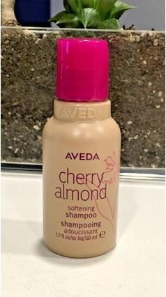 Produktbild Aveda Cherry Almond Softening Shampoo (50 ml, Flüssiges Shampoo)