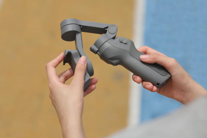 Immagine prodotto DJI Gimbal per smartphone Osmo Mobile 3 (0.20 kg)