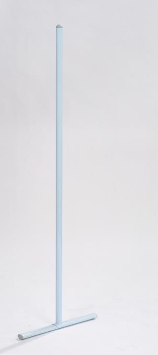 Actual product image Betzold Tripod at child height