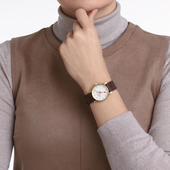 Actual product image Mondaine Evo2 Gold 30 (Analogue wristwatch, 30 mm)