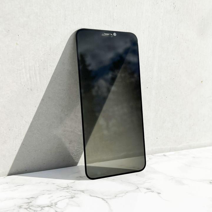 Actual product image PhoneLook 3D Privacy Anti-Spy Tempered Glass Screen Protector with Black Edges (1 Piece, Apple iPhone 15 Pro)