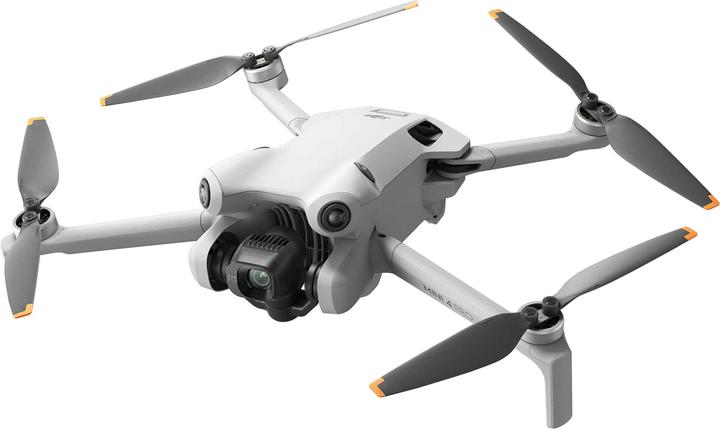 Image du produit DJI Mini 4 Pro Fly More Combo (34 min, 249 g, 48 Mpx)