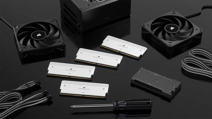 Immagine prodotto Corsair Dominator Titanium (2 x 24GB, 7200 MHz, RAM DDR5, DIMM)
