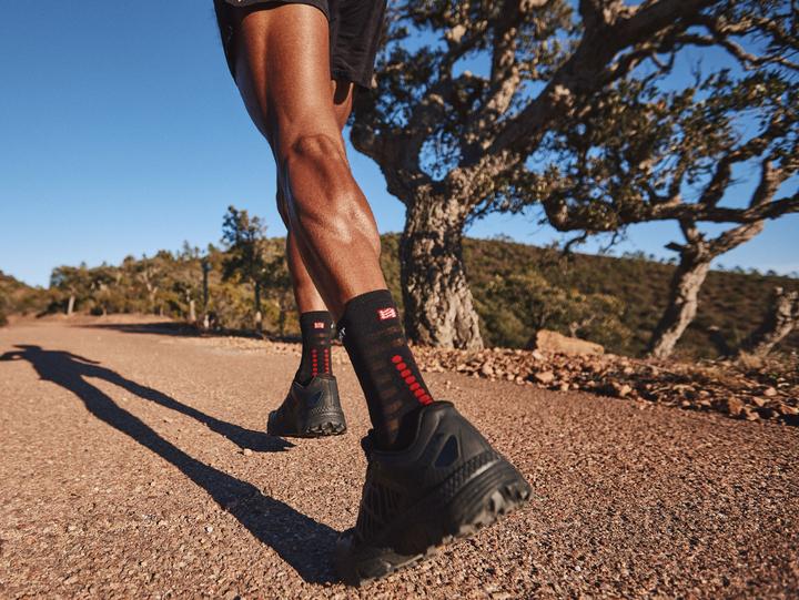 Actual product image Compressport Pro Racing Socks v4.0 Ultralight Run High (42 - 44)