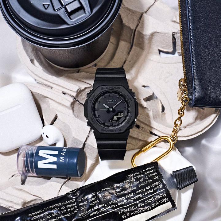 Produktbild G-Shock GMA-P2100BB-1AER (Chronograph, 40 mm)