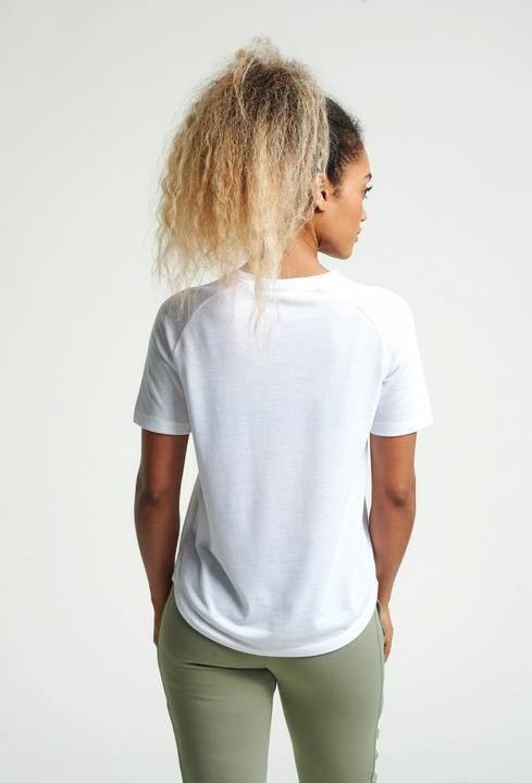 Actual product image hummel Vanja T-Shirt S/S (S)