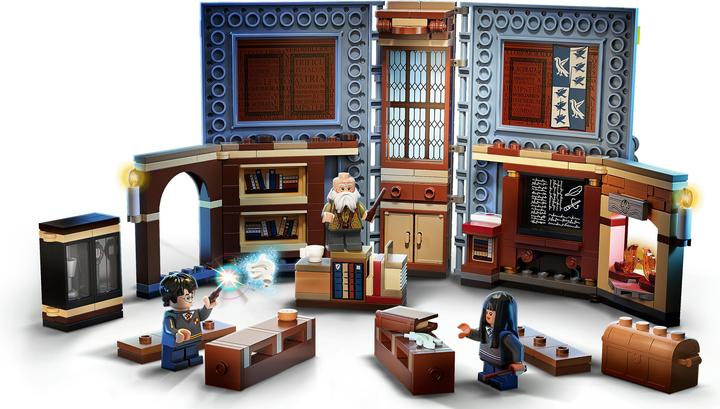 Actual product image LEGO Hogwarts Moment: Magic Lesson (76385, LEGO Harry Potter)