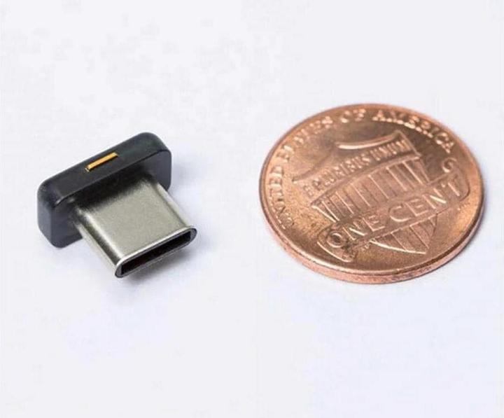 Produktbild Yubico YubiKey 5C Nano