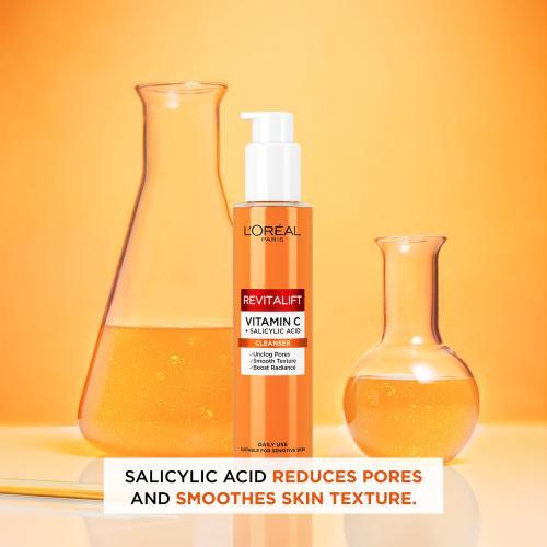 Actual product image L'Oréal Paris Revitalift Clinical Vitamin C + Salicylic Acid Cleanser (150 ml)