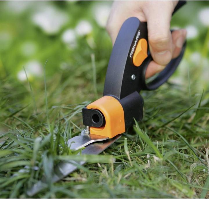 Produktbild Fiskars Rasenkantenschere Servo-System GS42