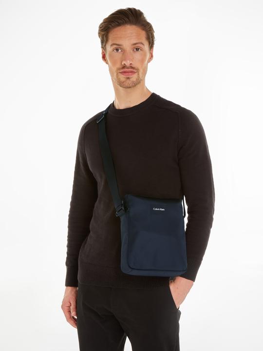 Produktbild Calvin Klein K50K508695-BA7 (51% RECYCLED POLYESTER, 49% POLYURETHANE)