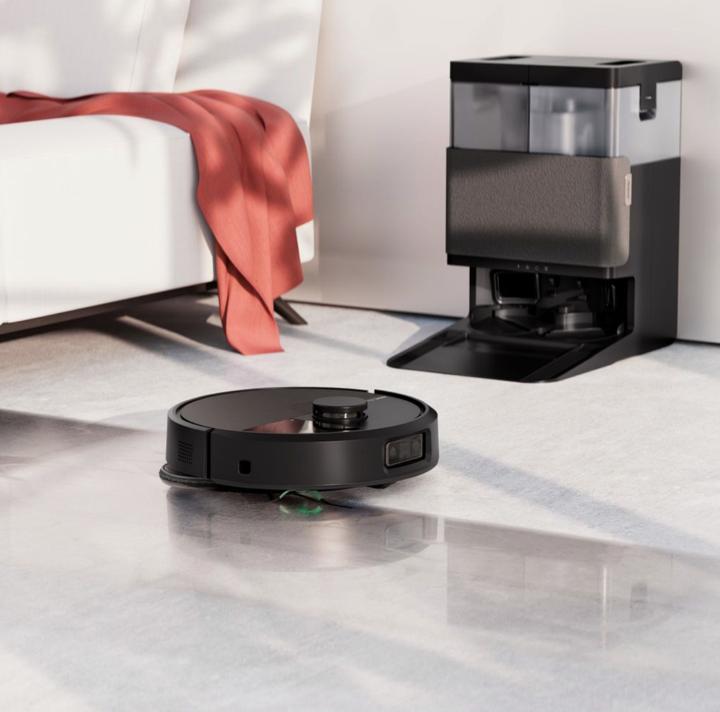 Actual product image iRobot 505 Combo Plus (Vacuum mopping robot)