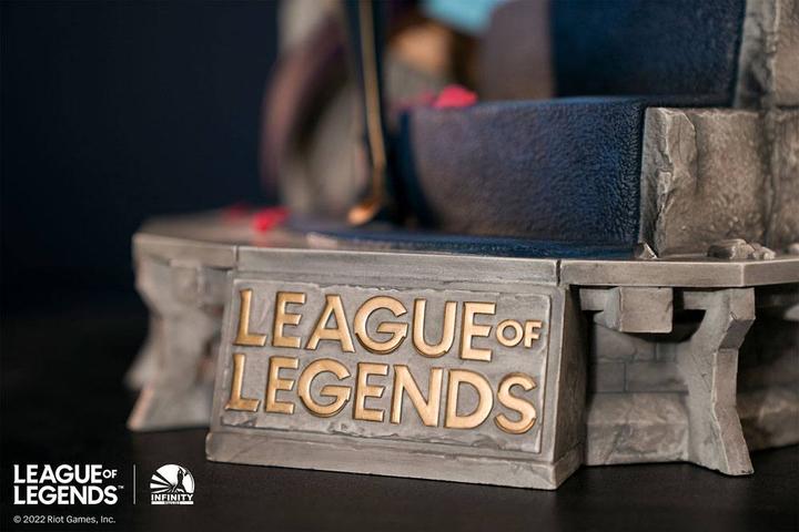 Image du produit Infinity Studio League of Legends "The Grand Duelist - Fiora Laurent" 1/4 Statue