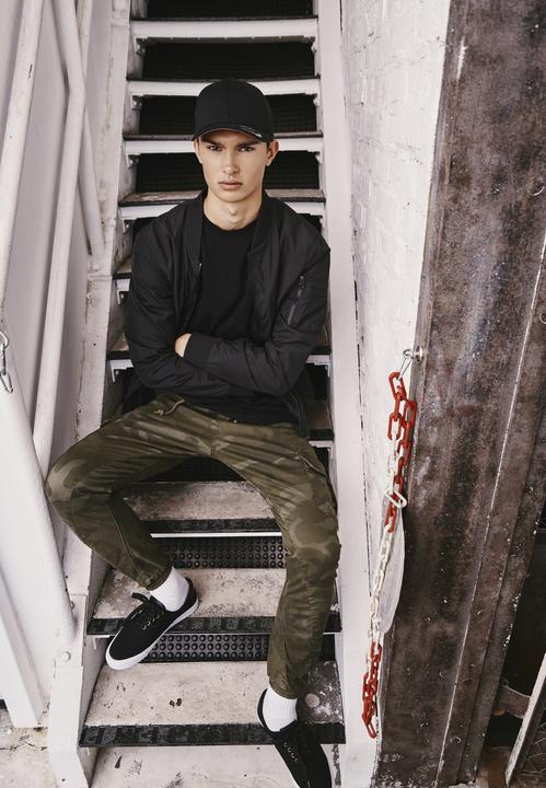 Actual product image Urban Classics Camo Cargo Jogging Pants (28)