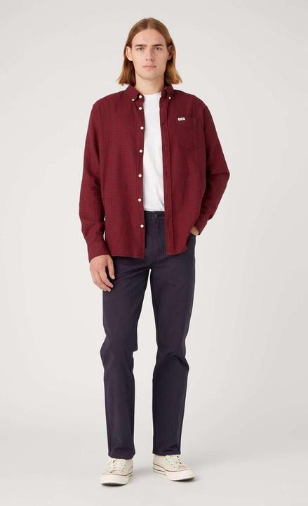 Actual product image Wrangler Texas Slim Pant Straight Fit Dark Navy (W38/L32)