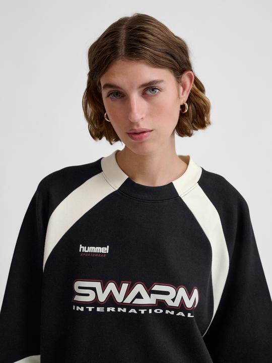 Actual product image hummel Hmloversized Crew Sportswear Swarm (S)