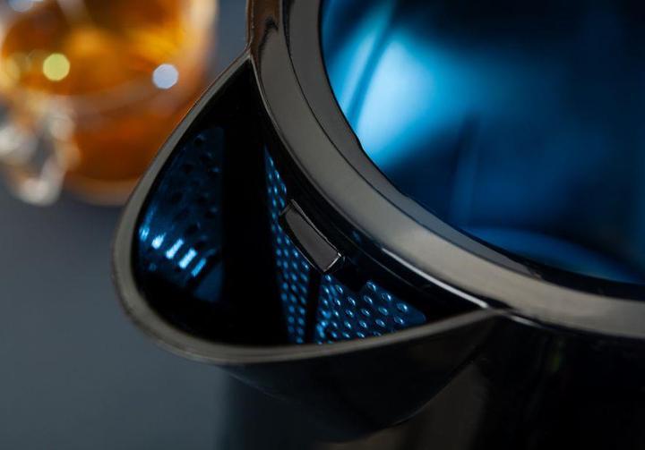 Actual product image Eldom C270C OSS kettle, 1.7 l capacity, 2150 W power, black (1.70 l, EU plug)