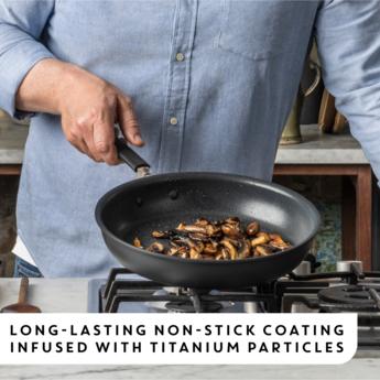 Actual product image Tefal Jamie Oliver - Quick & Easy HA Sautepan 26 cm + Lid (H9133344) (26 cm, Frying pan, Aluminium)
