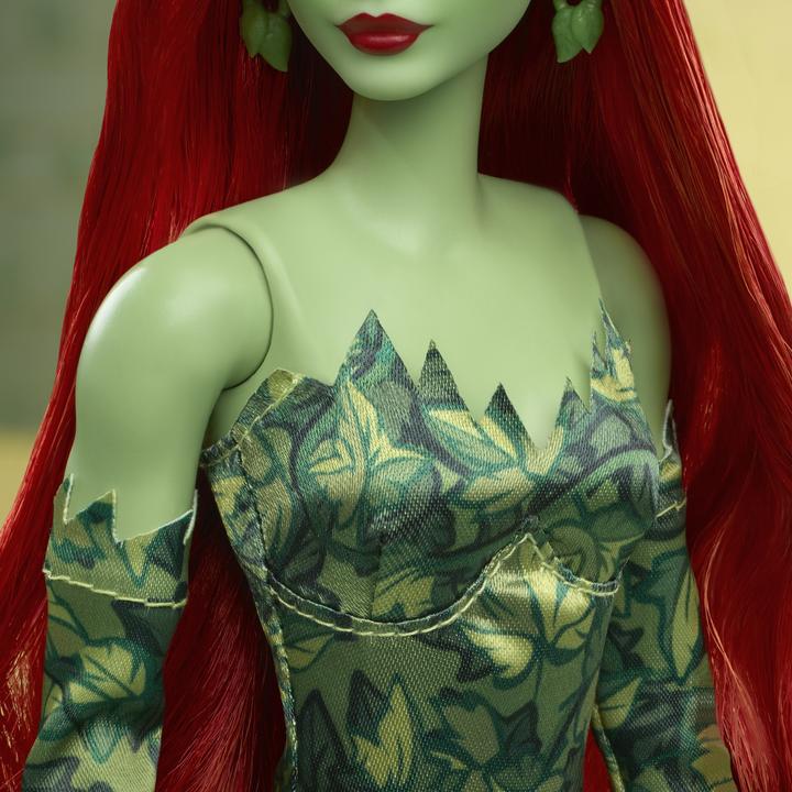 Image du produit Barbie Poupée de collection Signature Poison Ivy