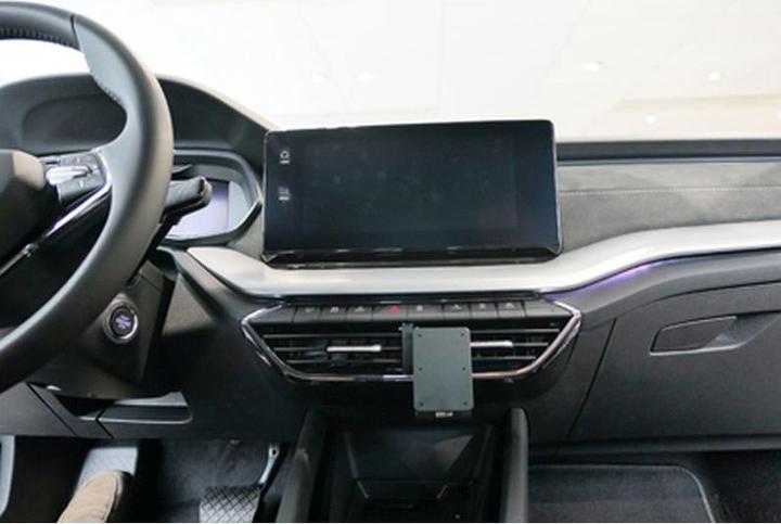 Actual product image Brodit ProClip Skoda Octavia IV Bj. 20