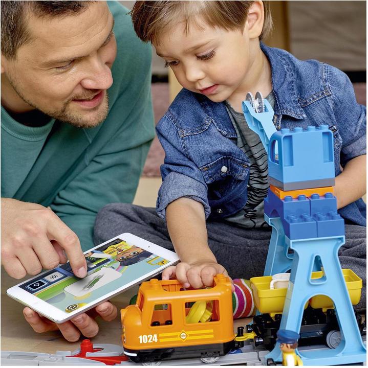 Image du produit LEGO Train de marchandises (10875)