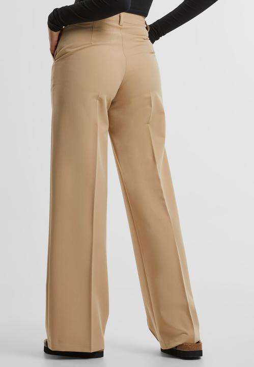 Actual product image Urban Classics Ladies Wide Pleated Pants - 139273 (30)