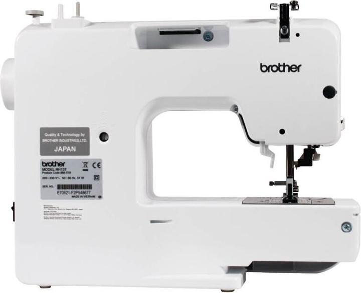 Produktbild Brother Nähmaschine RH137