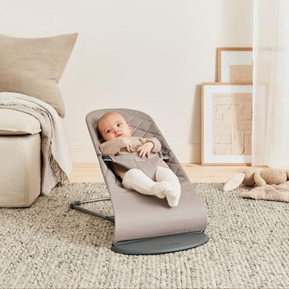 Immagine prodotto BabyBjörn Dondolo morbido, trapunta classica intrecciata, grigio sabbia