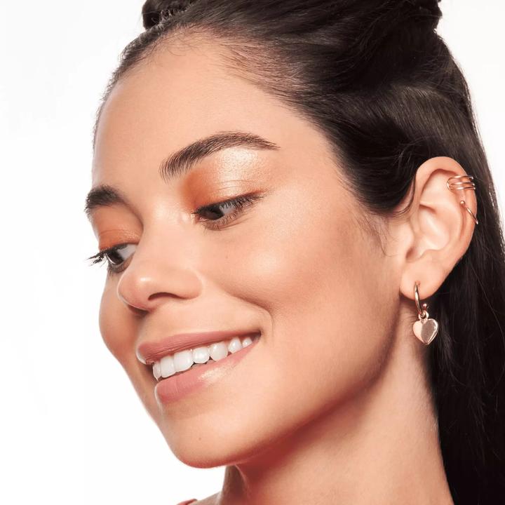 Immagine prodotto essence Illuminante liquido BABY GOT GLOW (30 Breezy Bronze, Highlighter)